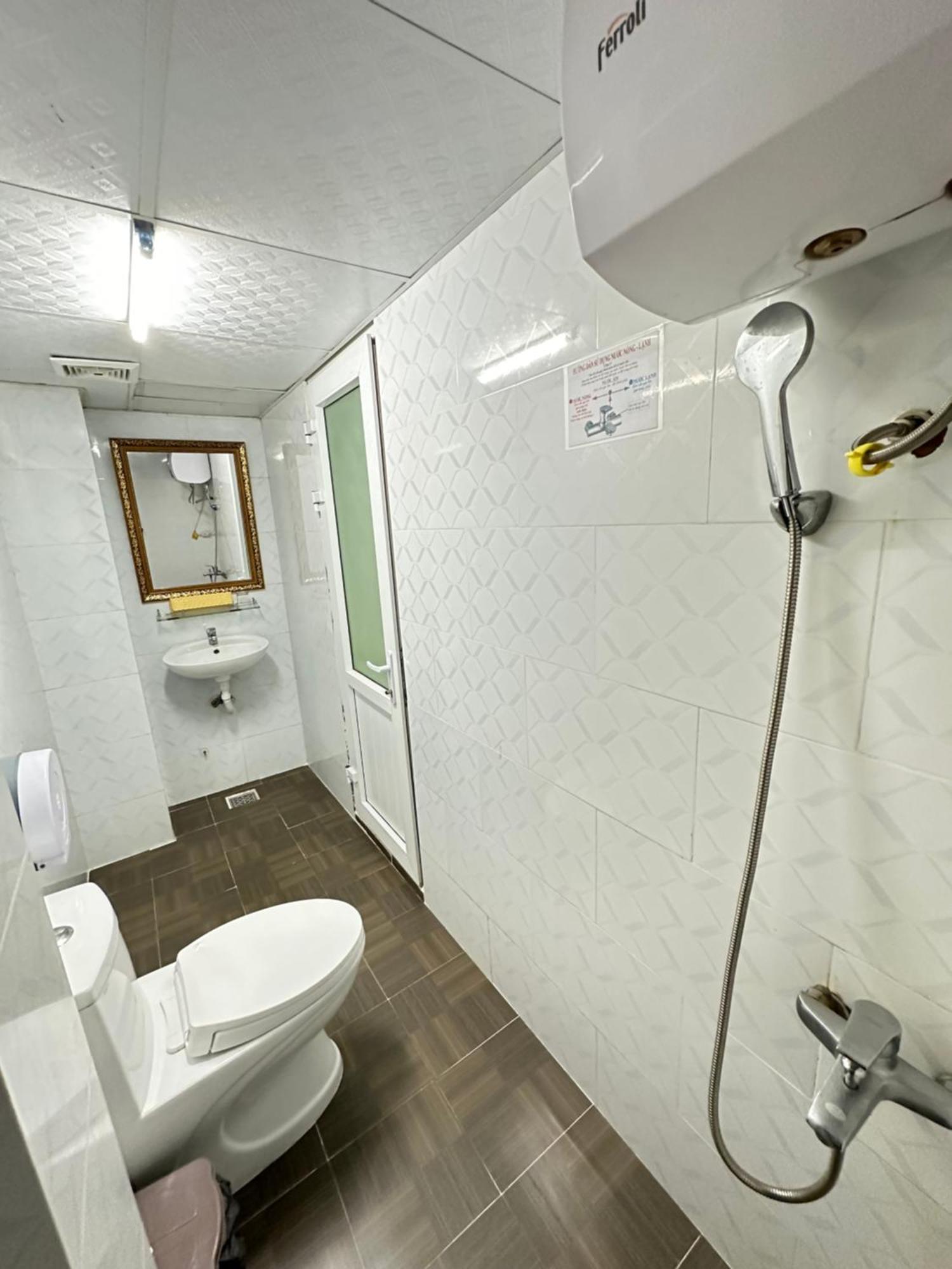 Thanh Thanh 5 Dalat Hotel - Ks Gan Cho Dem Gia Re Extérieur photo